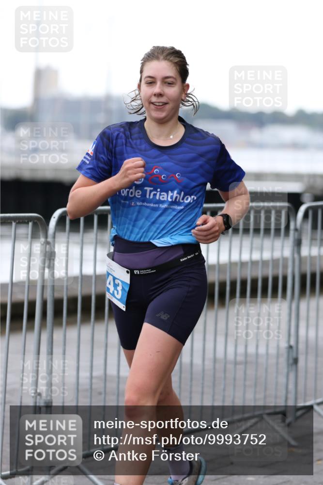 16.08.2026 - KN Förde Triathlon 2026 Antke Förster http://msf.ph/oto/9993752 16.08.2026 10:18:25 Laufen  meine-sportfotos.de