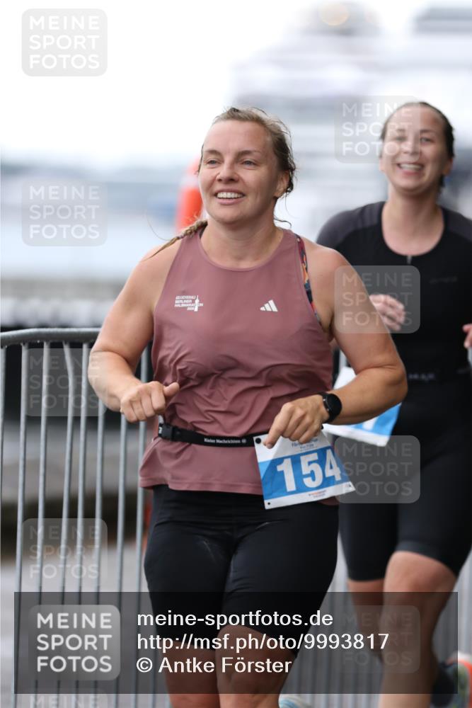 16.08.2026 - KN Förde Triathlon 2026 Antke Förster http://msf.ph/oto/9993817 16.08.2026 10:19:58 Laufen  meine-sportfotos.de