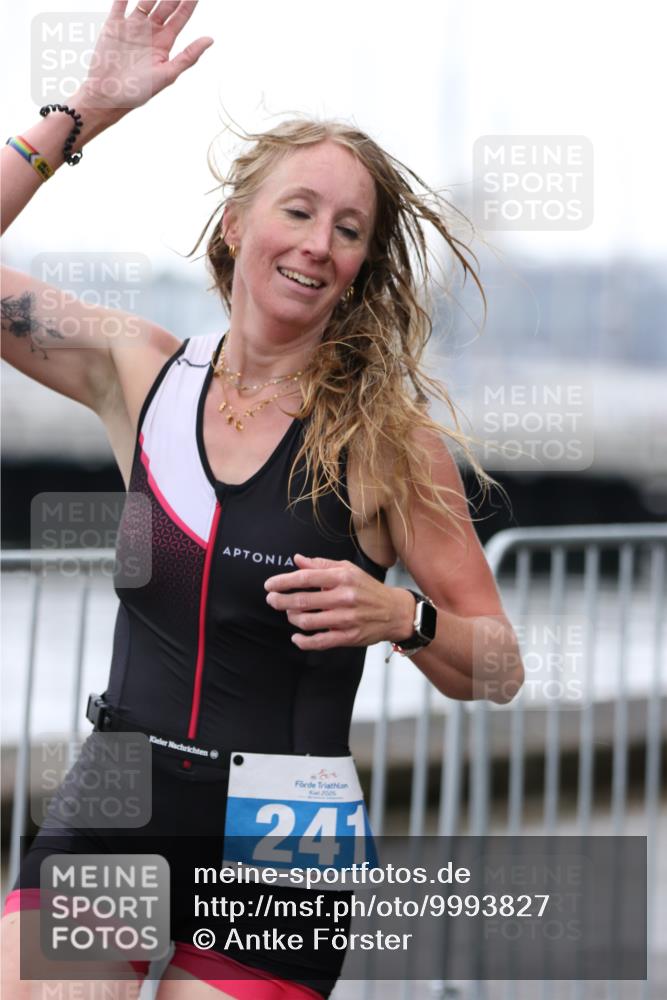 16.08.2026 - KN Förde Triathlon 2026 Antke Förster http://msf.ph/oto/9993827 16.08.2026 10:20:06 Laufen  meine-sportfotos.de