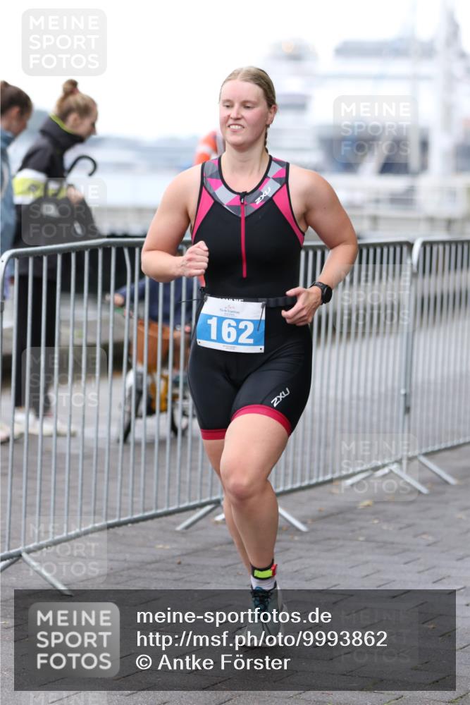 16.08.2026 - KN Förde Triathlon 2026 Antke Förster http://msf.ph/oto/9993862 16.08.2026 10:20:50 Laufen  meine-sportfotos.de