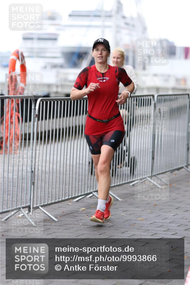 16.08.2026 - KN Förde Triathlon 2026 Antke Förster http://msf.ph/oto/9993866 16.08.2026 10:20:54 Laufen  meine-sportfotos.de