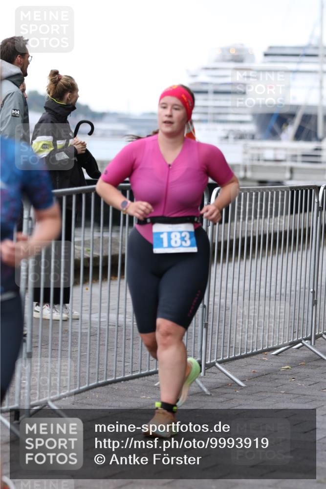 16.08.2026 - KN Förde Triathlon 2026 Antke Förster http://msf.ph/oto/9993919 16.08.2026 10:21:52 Laufen  meine-sportfotos.de