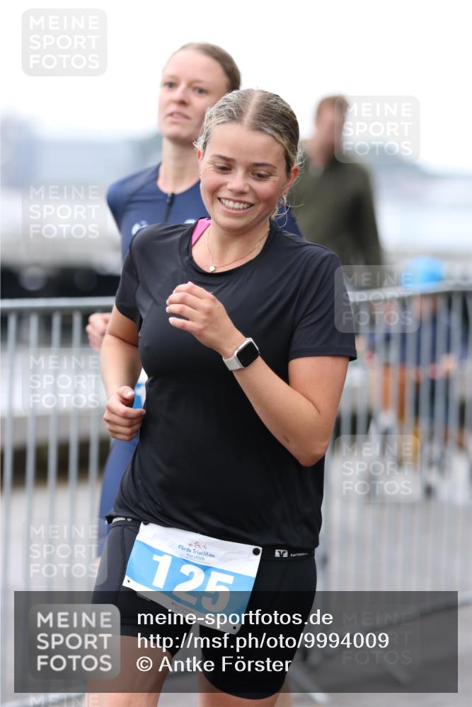 16.08.2026 - KN Förde Triathlon 2026 Antke Förster http://msf.ph/oto/9994009 16.08.2026 10:23:54 Laufen  meine-sportfotos.de