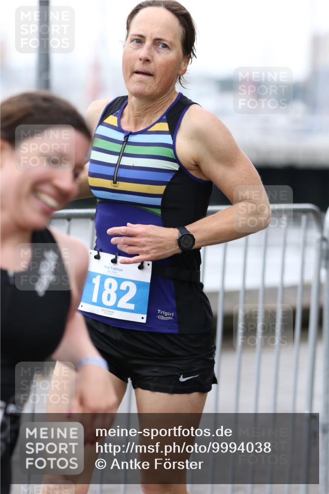 16.08.2026 - KN Förde Triathlon 2026 Antke Förster http://msf.ph/oto/9994038 16.08.2026 10:24:22 Laufen  meine-sportfotos.de