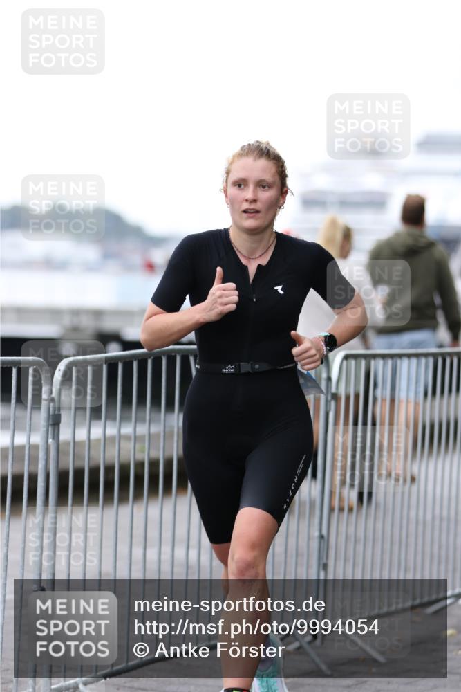 16.08.2026 - KN Förde Triathlon 2026 Antke Förster http://msf.ph/oto/9994054 16.08.2026 10:25:05 Laufen  meine-sportfotos.de