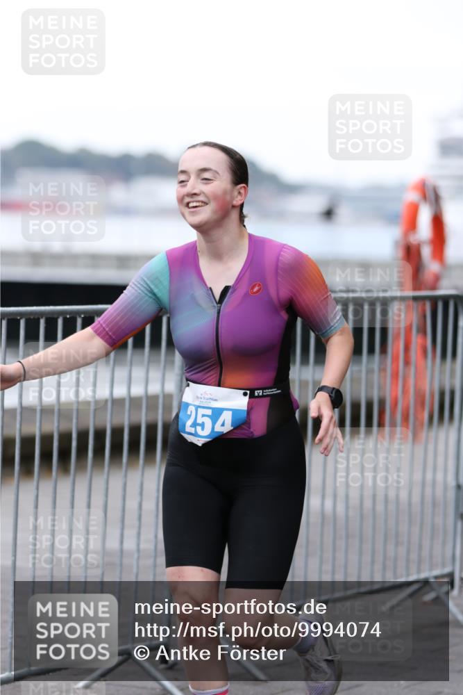 16.08.2026 - KN Förde Triathlon 2026 Antke Förster http://msf.ph/oto/9994074 16.08.2026 10:25:32 Laufen  meine-sportfotos.de