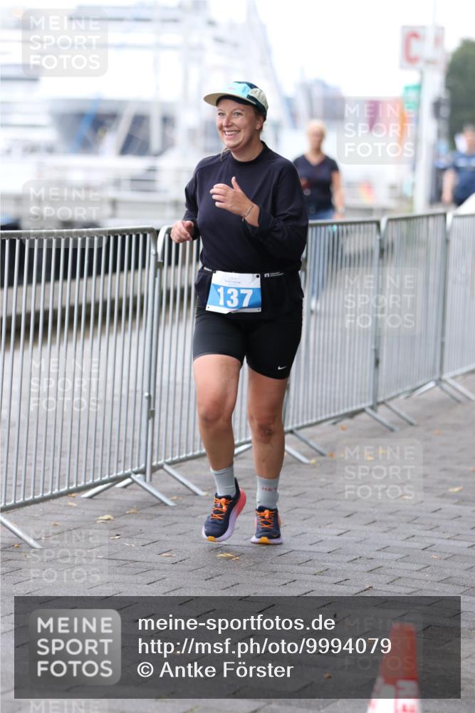 16.08.2026 - KN Förde Triathlon 2026 Antke Förster http://msf.ph/oto/9994079 16.08.2026 10:25:37 Laufen  meine-sportfotos.de