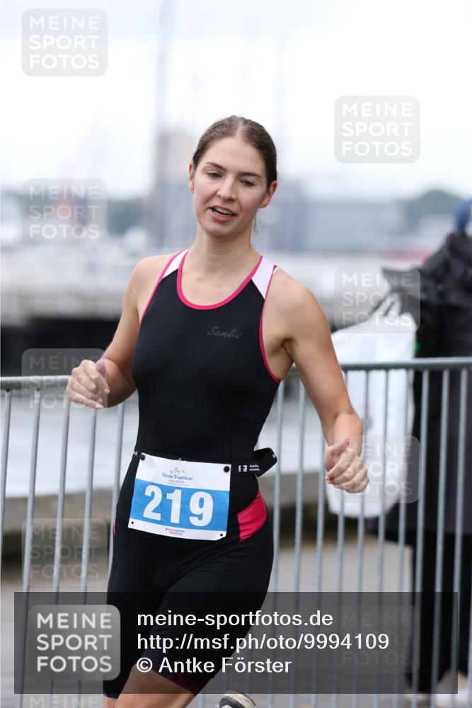16.08.2026 - KN Förde Triathlon 2026 Antke Förster http://msf.ph/oto/9994109 16.08.2026 10:26:14 Laufen  meine-sportfotos.de