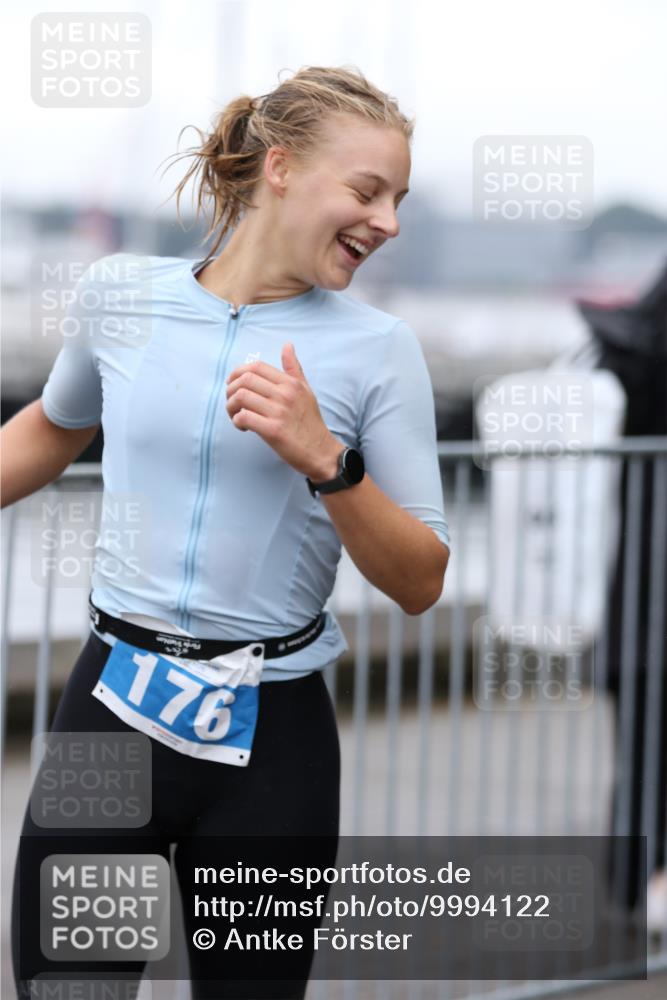 16.08.2026 - KN Förde Triathlon 2026 Antke Förster http://msf.ph/oto/9994122 16.08.2026 10:26:27 Laufen  meine-sportfotos.de