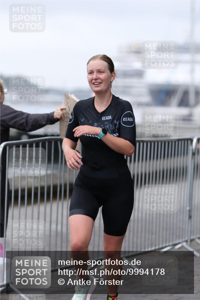 16.08.2026 - KN Förde Triathlon 2026 Antke Förster http://msf.ph/oto/9994178 16.08.2026 10:27:38 Laufen  meine-sportfotos.de