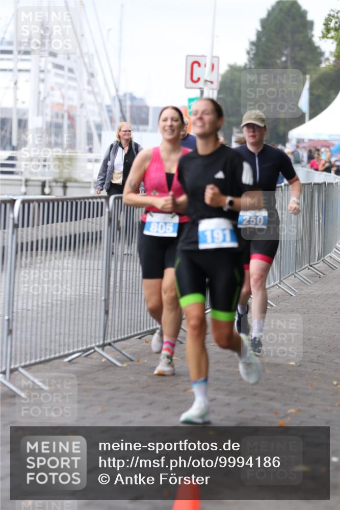 16.08.2026 - KN Förde Triathlon 2026 Antke Förster http://msf.ph/oto/9994186 16.08.2026 10:27:51 Laufen  meine-sportfotos.de