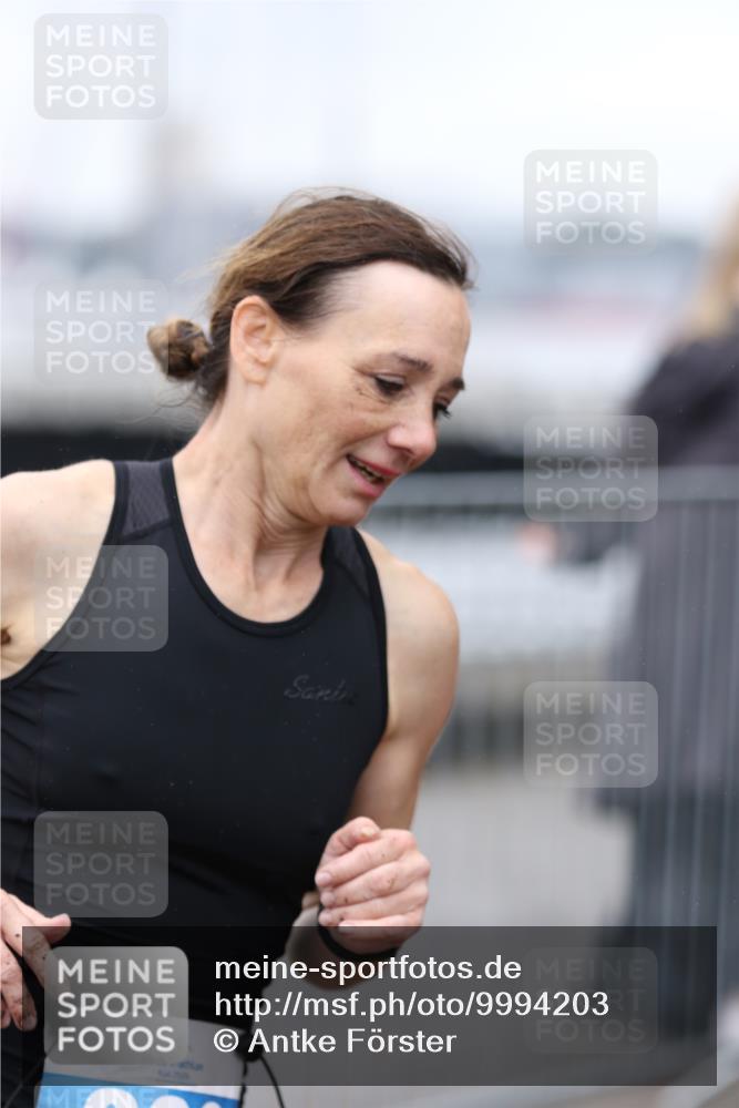 16.08.2026 - KN Förde Triathlon 2026 Antke Förster http://msf.ph/oto/9994203 16.08.2026 10:28:09 Laufen  meine-sportfotos.de
