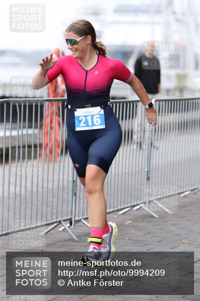 16.08.2026 - KN Förde Triathlon 2026 Antke Förster http://msf.ph/oto/9994209 16.08.2026 10:28:19 Laufen  meine-sportfotos.de