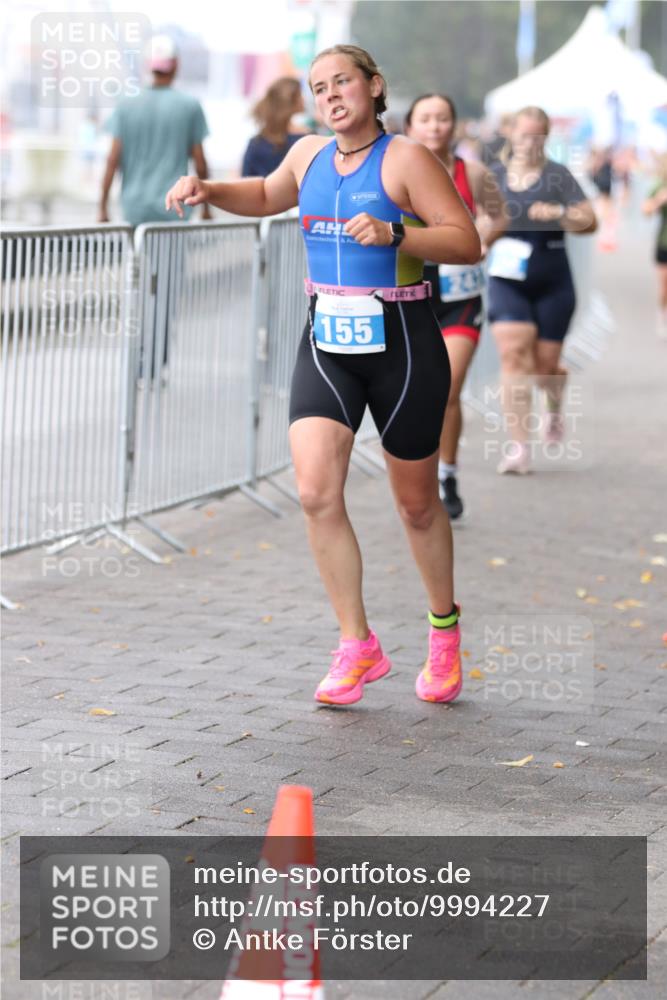 16.08.2026 - KN Förde Triathlon 2026 Antke Förster http://msf.ph/oto/9994227 16.08.2026 10:28:45 Laufen  meine-sportfotos.de
