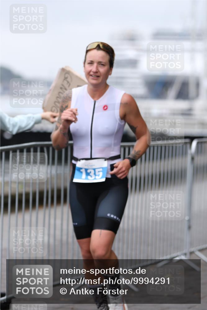 16.08.2026 - KN Förde Triathlon 2026 Antke Förster http://msf.ph/oto/9994291 16.08.2026 10:30:15 Laufen  meine-sportfotos.de