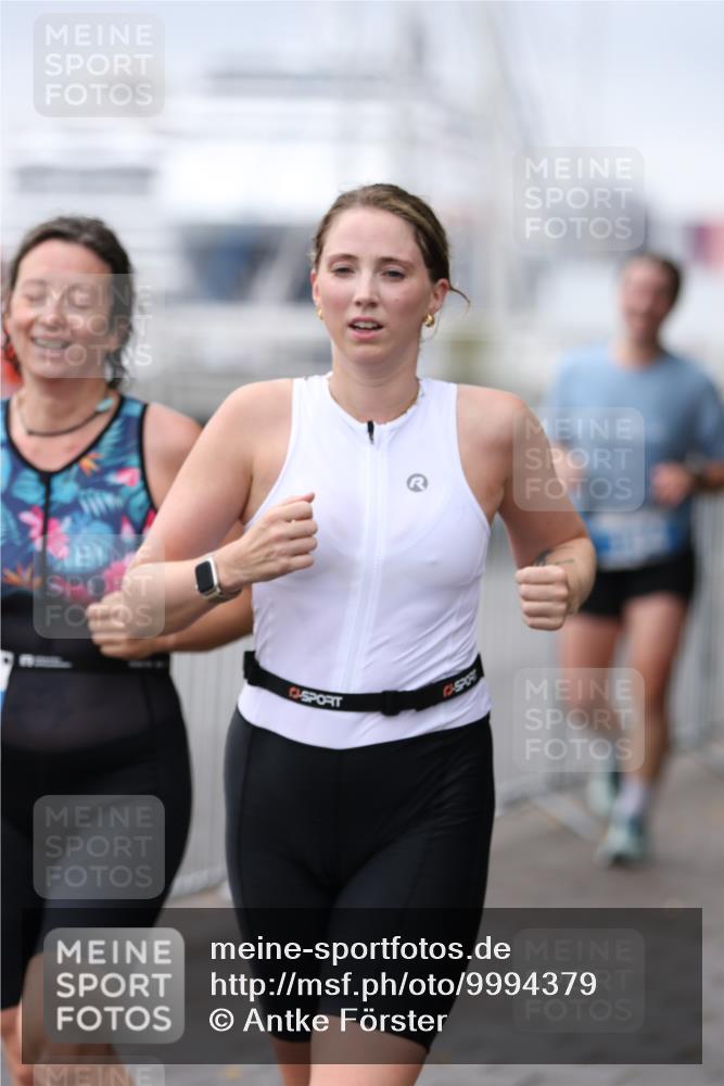 16.08.2026 - KN Förde Triathlon 2026 Antke Förster http://msf.ph/oto/9994379 16.08.2026 10:32:06 Laufen  meine-sportfotos.de