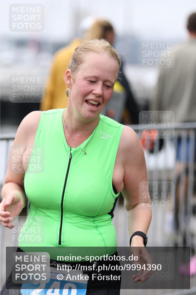 16.08.2026 - KN Förde Triathlon 2026 Antke Förster http://msf.ph/oto/9994390 16.08.2026 10:32:14 Laufen  meine-sportfotos.de