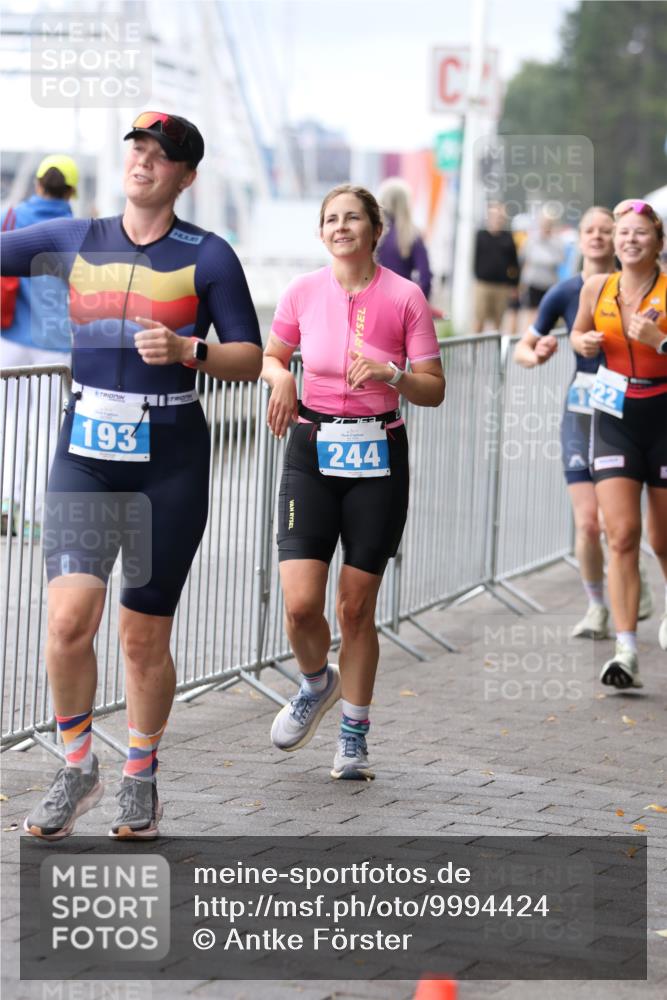 16.08.2026 - KN Förde Triathlon 2026 Antke Förster http://msf.ph/oto/9994424 16.08.2026 10:32:58 Laufen  meine-sportfotos.de