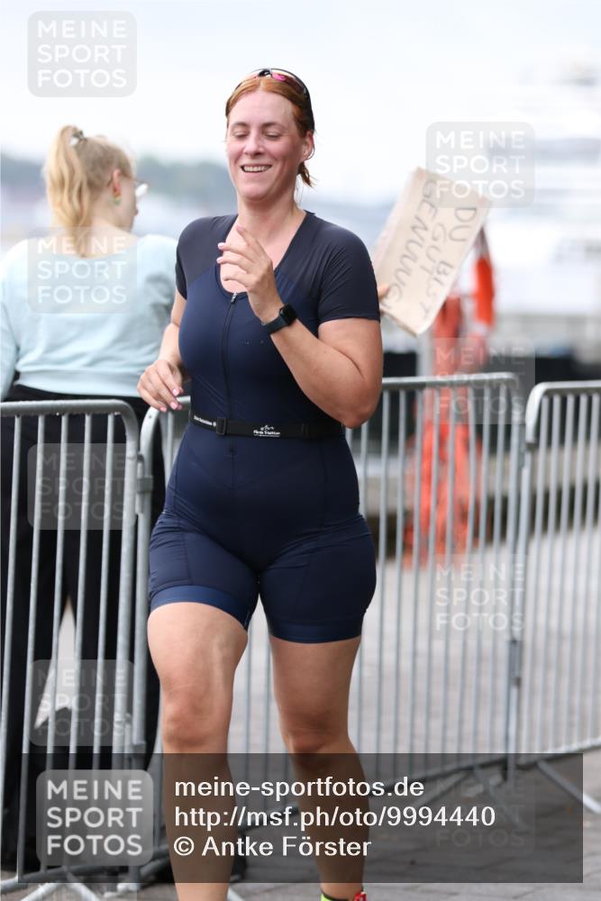 16.08.2026 - KN Förde Triathlon 2026 Antke Förster http://msf.ph/oto/9994440 16.08.2026 10:33:10 Laufen  meine-sportfotos.de