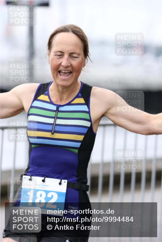 16.08.2026 - KN Förde Triathlon 2026 Antke Förster http://msf.ph/oto/9994484 16.08.2026 10:34:09 Laufen  meine-sportfotos.de