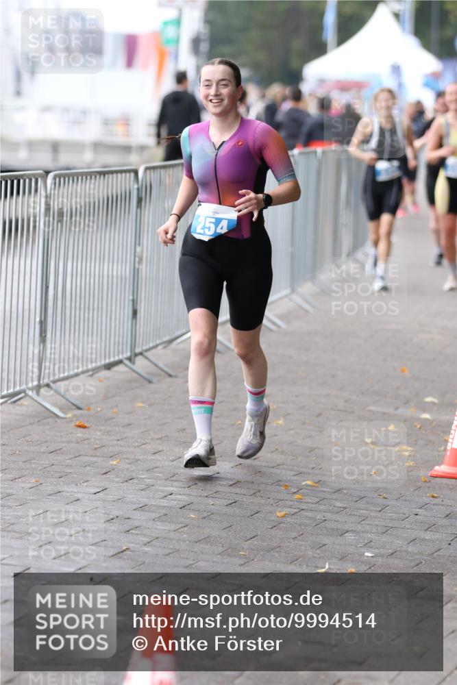 16.08.2026 - KN Förde Triathlon 2026 Antke Förster http://msf.ph/oto/9994514 16.08.2026 10:35:09 Laufen  meine-sportfotos.de