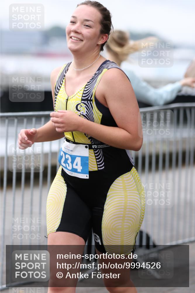 16.08.2026 - KN Förde Triathlon 2026 Antke Förster http://msf.ph/oto/9994526 16.08.2026 10:35:19 Laufen  meine-sportfotos.de