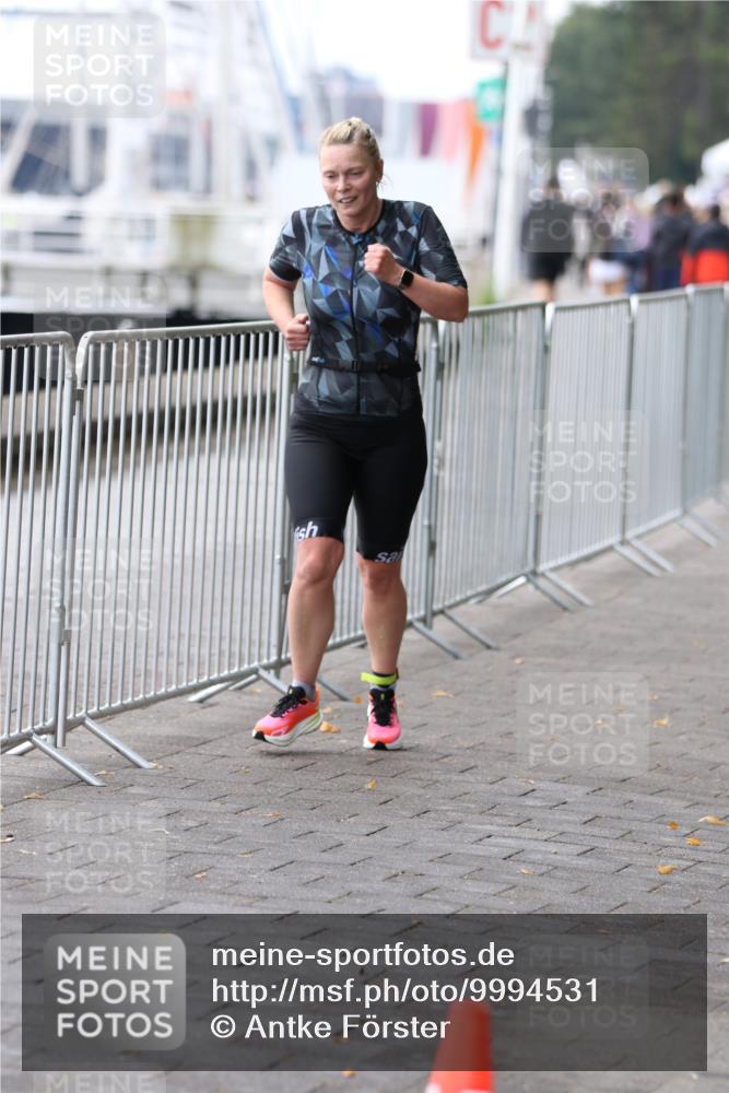 16.08.2026 - KN Förde Triathlon 2026 Antke Förster http://msf.ph/oto/9994531 16.08.2026 10:35:27 Laufen  meine-sportfotos.de