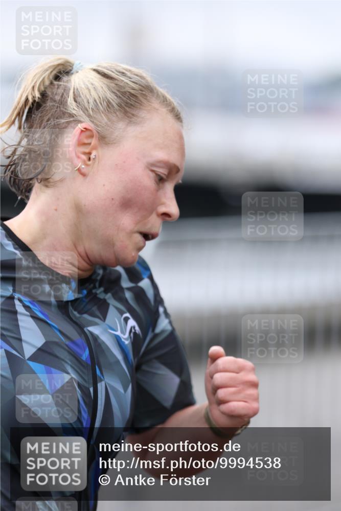 16.08.2026 - KN Förde Triathlon 2026 Antke Förster http://msf.ph/oto/9994538 16.08.2026 10:35:33 Laufen  meine-sportfotos.de