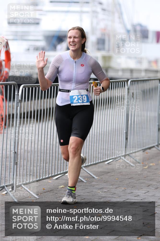 16.08.2026 - KN Förde Triathlon 2026 Antke Förster http://msf.ph/oto/9994548 16.08.2026 10:35:50 Laufen  meine-sportfotos.de