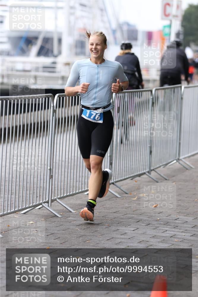16.08.2026 - KN Förde Triathlon 2026 Antke Förster http://msf.ph/oto/9994553 16.08.2026 10:36:02 Laufen  meine-sportfotos.de