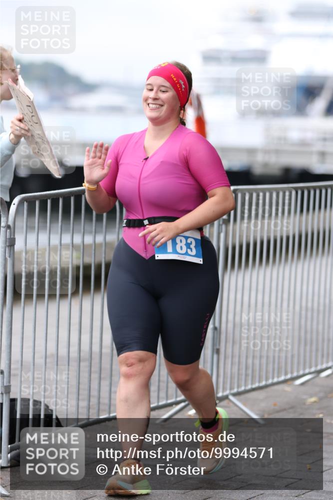 16.08.2026 - KN Förde Triathlon 2026 Antke Förster http://msf.ph/oto/9994571 16.08.2026 10:36:15 Laufen  meine-sportfotos.de