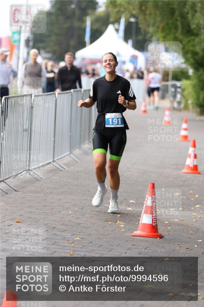 16.08.2026 - KN Förde Triathlon 2026 Antke Förster http://msf.ph/oto/9994596 16.08.2026 10:37:08 Laufen  meine-sportfotos.de
