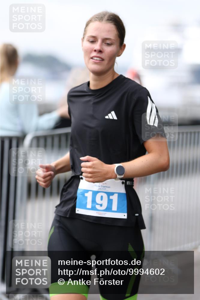 16.08.2026 - KN Förde Triathlon 2026 Antke Förster http://msf.ph/oto/9994602 16.08.2026 10:37:12 Laufen  meine-sportfotos.de