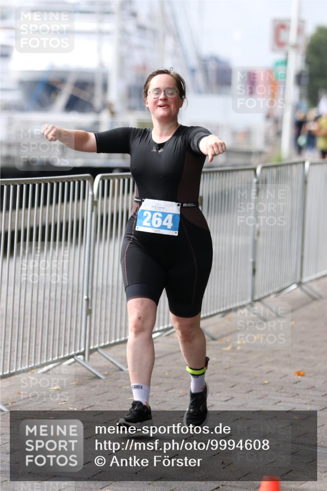 16.08.2026 - KN Förde Triathlon 2026 Antke Förster http://msf.ph/oto/9994608 16.08.2026 10:37:39 Laufen  meine-sportfotos.de