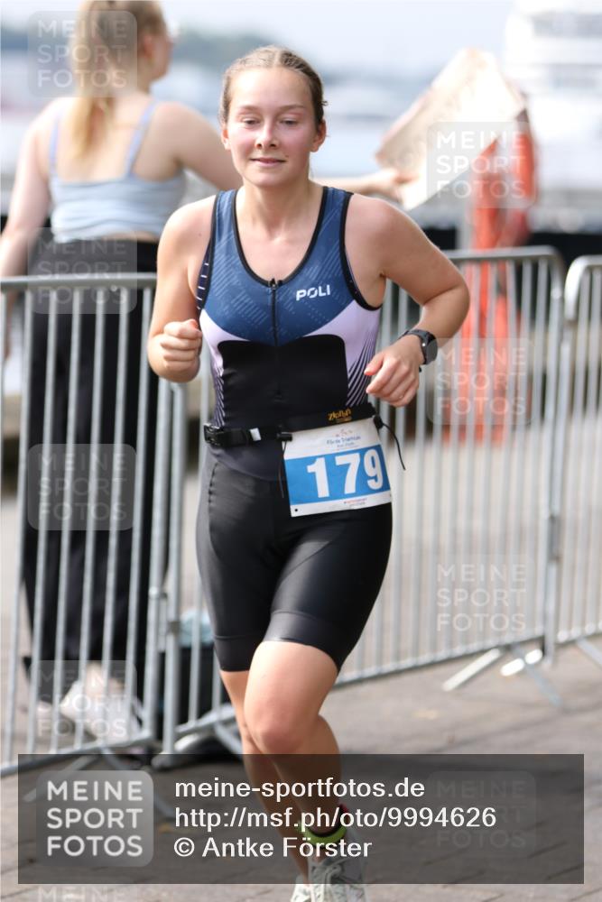 16.08.2026 - KN Förde Triathlon 2026 Antke Förster http://msf.ph/oto/9994626 16.08.2026 10:37:55 Laufen  meine-sportfotos.de