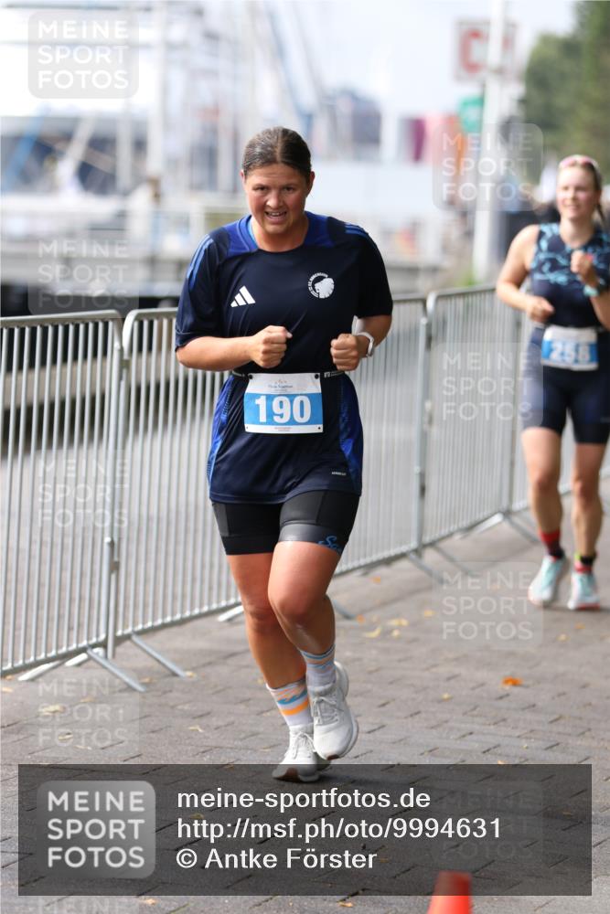 16.08.2026 - KN Förde Triathlon 2026 Antke Förster http://msf.ph/oto/9994631 16.08.2026 10:38:01 Laufen  meine-sportfotos.de