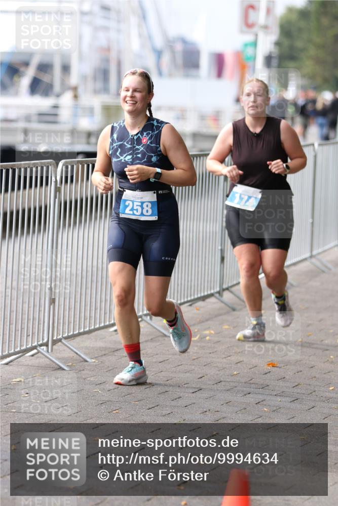 16.08.2026 - KN Förde Triathlon 2026 Antke Förster http://msf.ph/oto/9994634 16.08.2026 10:38:03 Laufen  meine-sportfotos.de