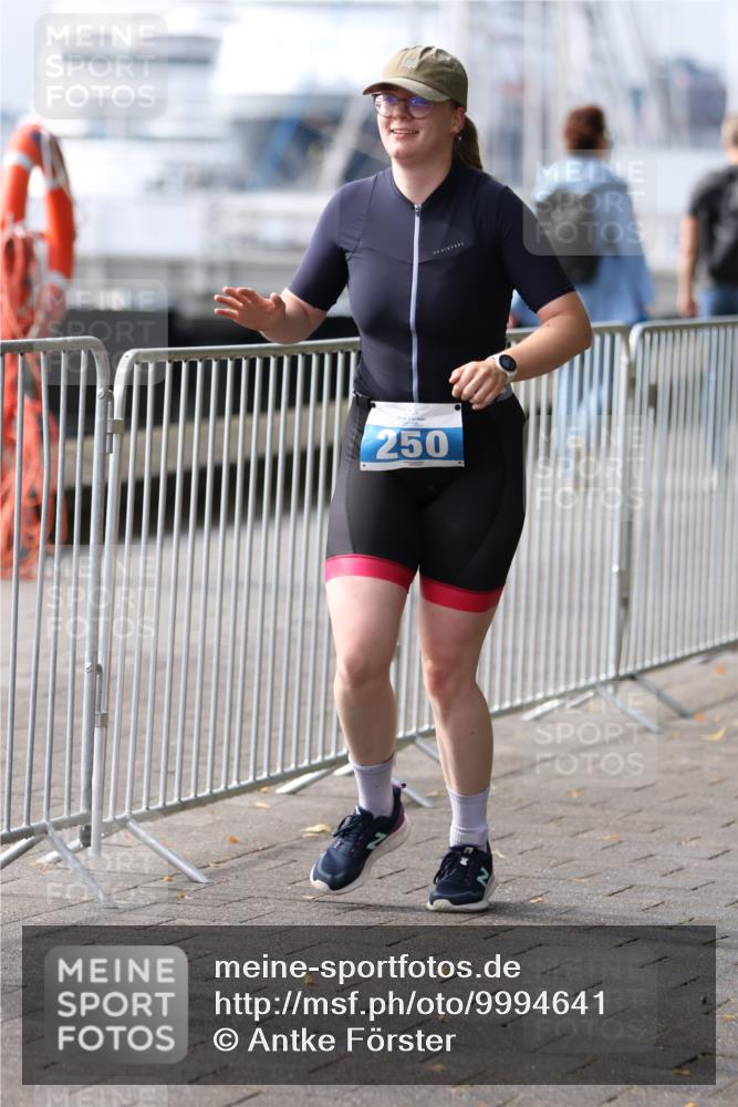 16.08.2026 - KN Förde Triathlon 2026 Antke Förster http://msf.ph/oto/9994641 16.08.2026 10:38:55 Laufen  meine-sportfotos.de