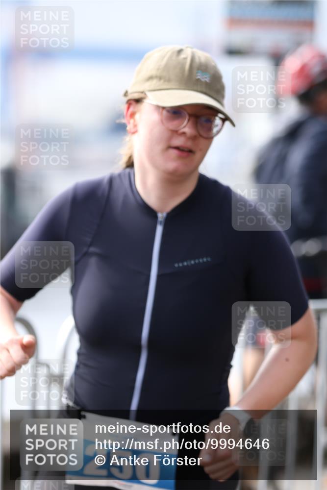 16.08.2026 - KN Förde Triathlon 2026 Antke Förster http://msf.ph/oto/9994646 16.08.2026 10:38:59 Laufen  meine-sportfotos.de