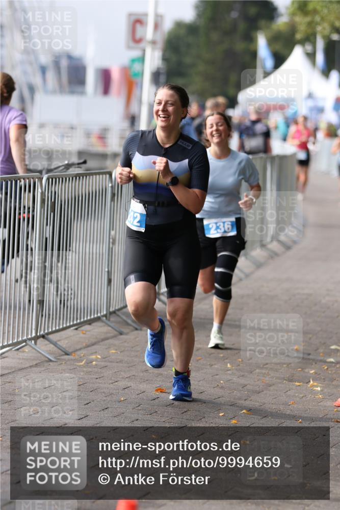16.08.2026 - KN Förde Triathlon 2026 Antke Förster http://msf.ph/oto/9994659 16.08.2026 10:39:07 Laufen  meine-sportfotos.de