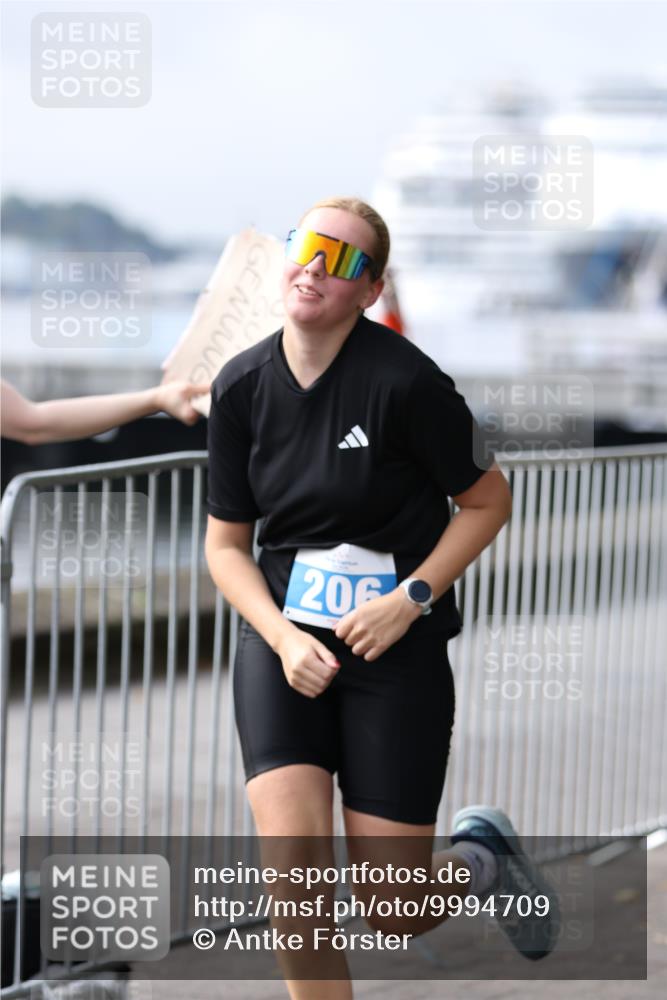 16.08.2026 - KN Förde Triathlon 2026 Antke Förster http://msf.ph/oto/9994709 16.08.2026 10:39:58 Laufen  meine-sportfotos.de