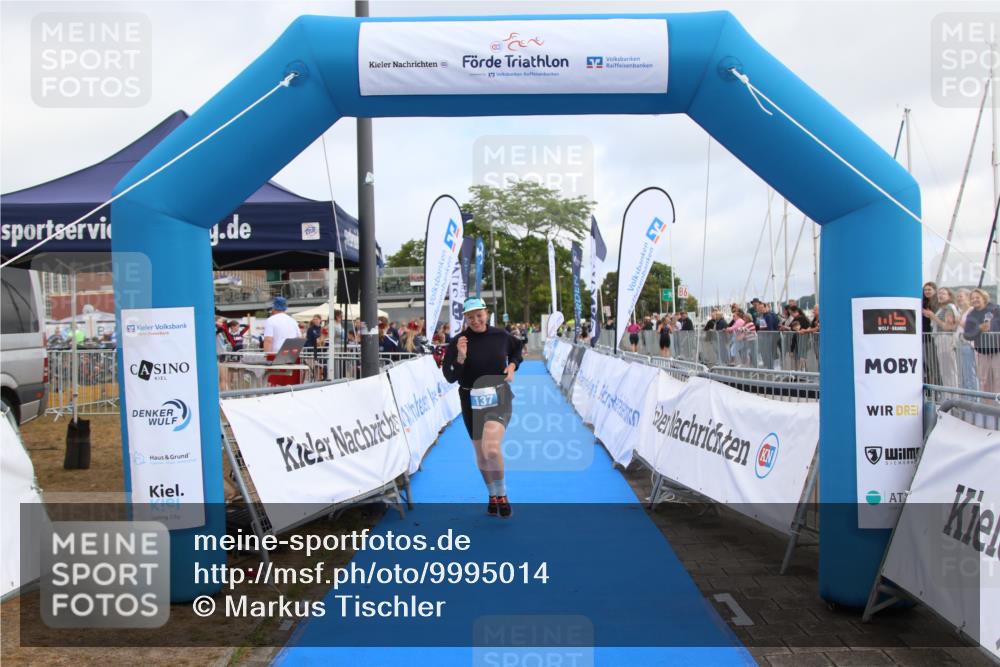 16.08.2026 - KN Förde Triathlon 2026 Markus Tischler http://msf.ph/oto/9995014 16.08.2026 10:49:15 Ziel 137, 137 meine-sportfotos.de