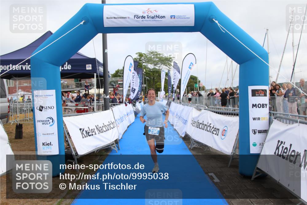 16.08.2026 - KN Förde Triathlon 2026 Markus Tischler http://msf.ph/oto/9995038 16.08.2026 10:49:43 Ziel 123, 236, 123, 236 meine-sportfotos.de
