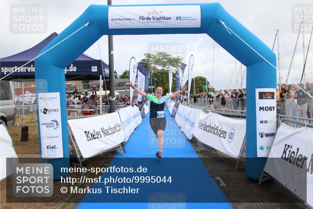 16.08.2026 - KN Förde Triathlon 2026 Markus Tischler http://msf.ph/oto/9995044 16.08.2026 10:49:51 Ziel 123, 123 meine-sportfotos.de
