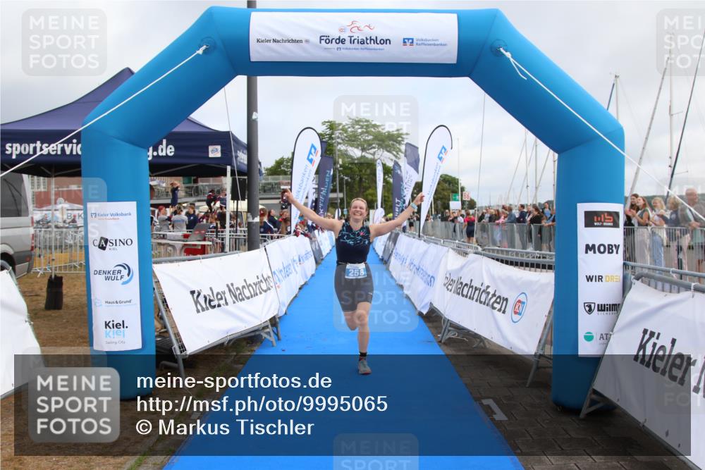 16.08.2026 - KN Förde Triathlon 2026 Markus Tischler http://msf.ph/oto/9995065 16.08.2026 10:50:17 Ziel 258, 258 meine-sportfotos.de