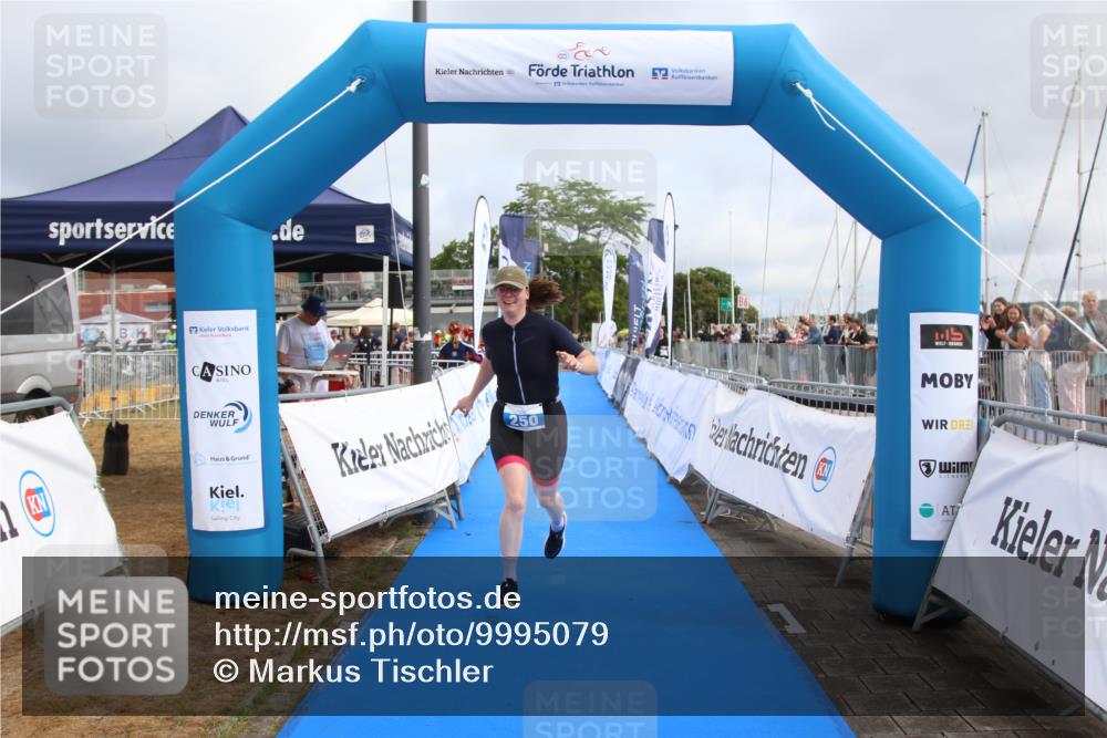 16.08.2026 - KN Förde Triathlon 2026 Markus Tischler http://msf.ph/oto/9995079 16.08.2026 10:50:50 Ziel 250, 250 meine-sportfotos.de