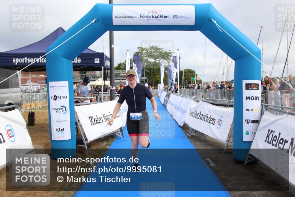 16.08.2026 - KN Förde Triathlon 2026 Markus Tischler http://msf.ph/oto/9995081 16.08.2026 10:50:50 Ziel 250, 250 meine-sportfotos.de