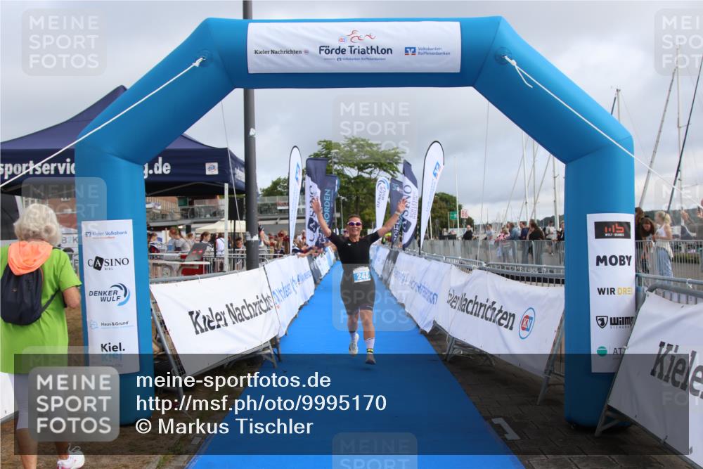 16.08.2026 - KN Förde Triathlon 2026 Markus Tischler http://msf.ph/oto/9995170 16.08.2026 10:53:58 Ziel 238, 248, 238, 248 meine-sportfotos.de