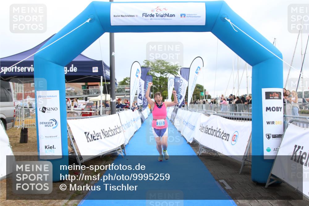 16.08.2026 - KN Förde Triathlon 2026 Markus Tischler http://msf.ph/oto/9995259 16.08.2026 10:56:47 Ziel 215, 215 meine-sportfotos.de