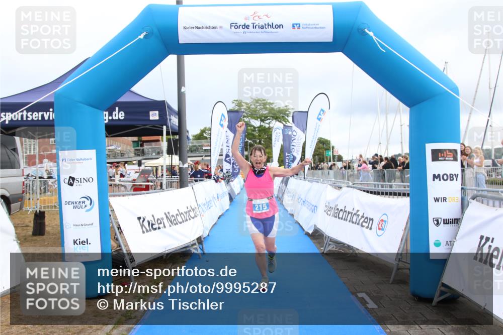 16.08.2026 - KN Förde Triathlon 2026 Markus Tischler http://msf.ph/oto/9995287 16.08.2026 10:56:48 Ziel 215, 215 meine-sportfotos.de